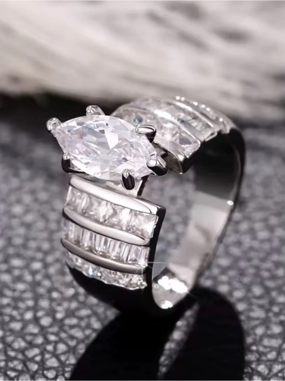 Gorgeous Marquise-Cut Silver Tone Women's Statement Ring.  My favorite💍